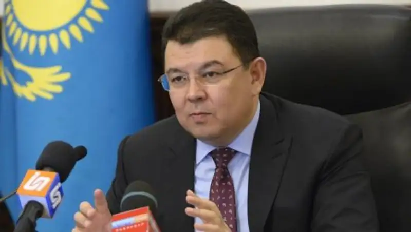 Бозумбаев: решение по АЭС может быть принято в следующем году