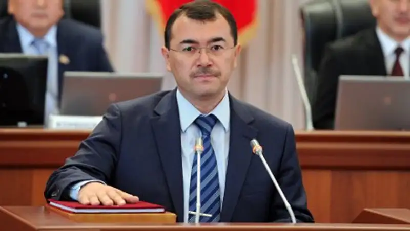 Посол Кыргызстана в Корее попросил уволить главу МИД и себя