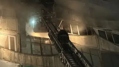 Уголовное дело завели из-за пожара в многоэтажке Караганды, фото - Новости Zakon.kz от 11.01.2023 10:10