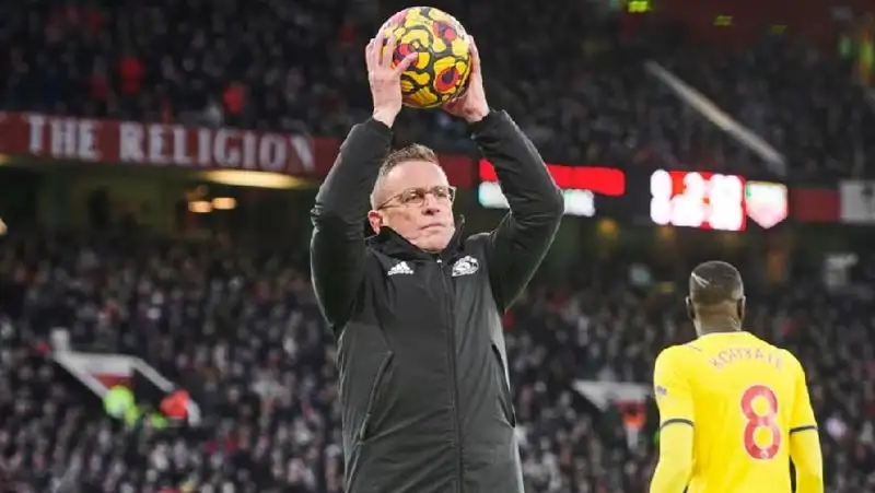 Рангник одержал победу в первом матче с «МЮ»