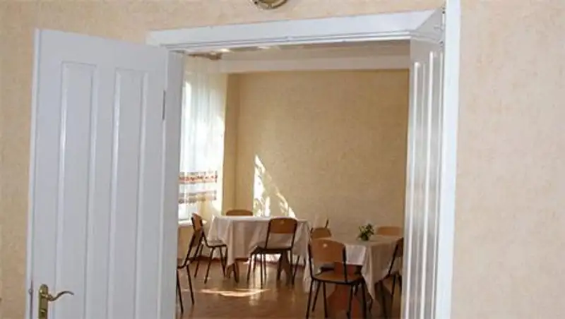 Основной причиной болезней детей в детдомах является плохое питание