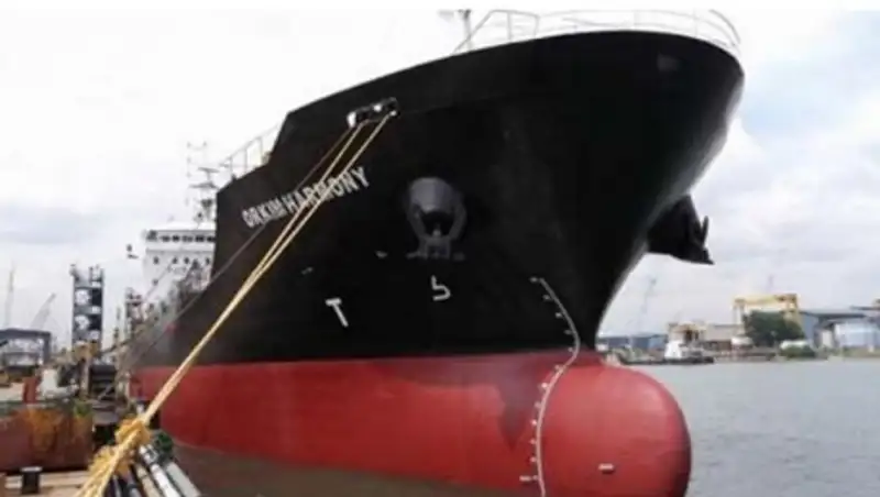 У берегов Малайзии исчез танкер с 6 тысячами тонн бензина