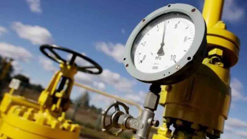 Тимошенко: Украина продолжает покупать российский газ