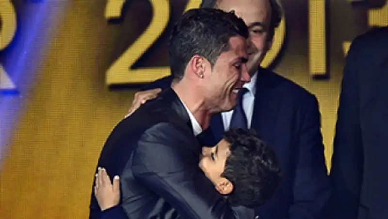 Сын Криштиану Роналду оказался фанатом Месси