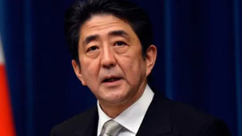 Абэ передал личное послание Ким Чен Ыну