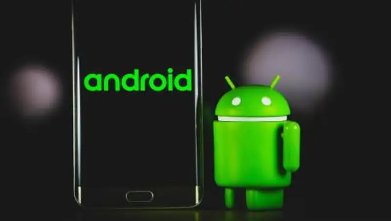 Владельцев смартфонов с Android предупредили о риске потерять деньги