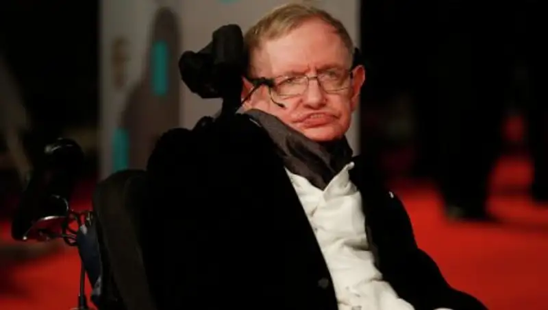 Физик Стивен Хокинг озадачен популярностью Трампа