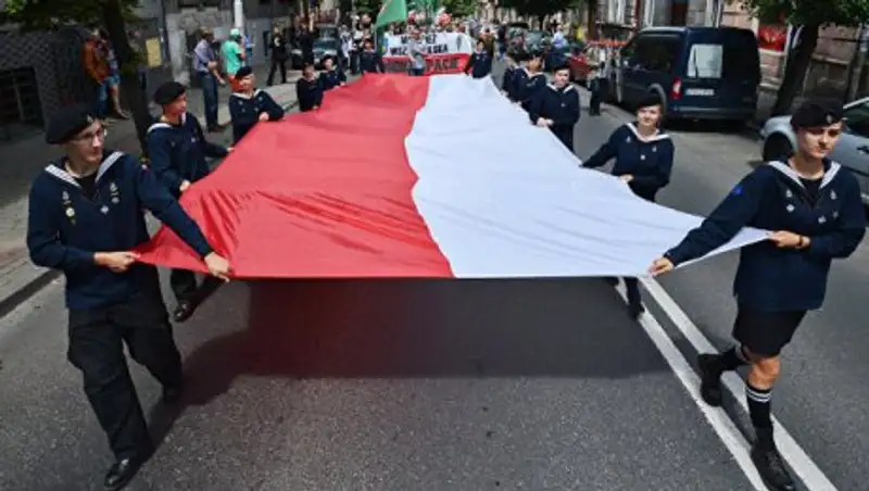 В Варшаве проходят траурные мероприятия в память жертв Волынской резни