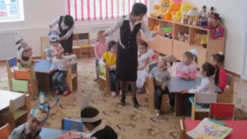 Пересмотреть график работы государственных детсадов в РК предлагает депутат