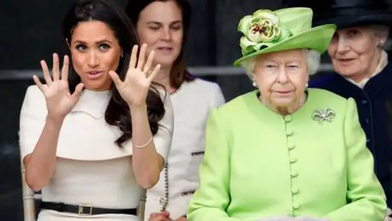 Королева Елизавета прокомментировала скандальное интервью Меган Маркл и принца Гарри