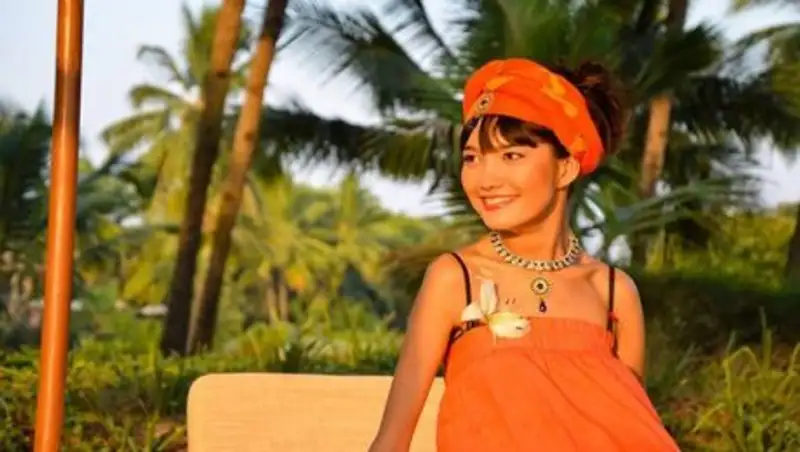 Казахстанская художница с ДЦП произвела фурор в Испании