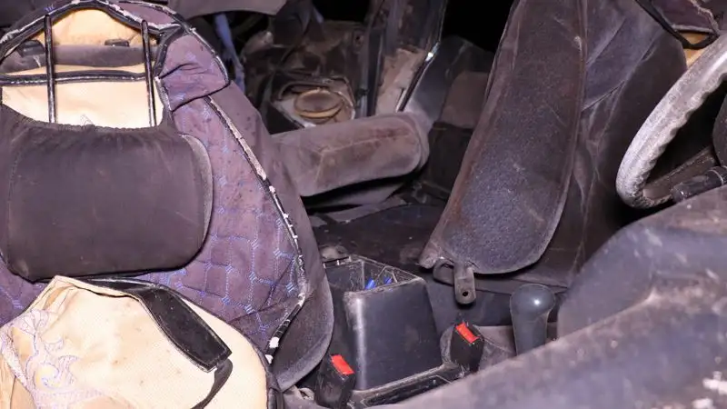 разбитый салон авто , фото - Новости Zakon.kz от 21.12.2022 10:39