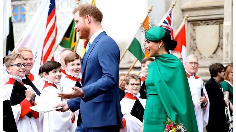 Чарльз III выселил Меган и Гарри из их коттеджа в Британии