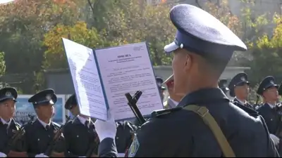 300 курсантов академии МВД Алматы приняли присягу, фото - Новости Zakon.kz от 11.10.2023 11:20