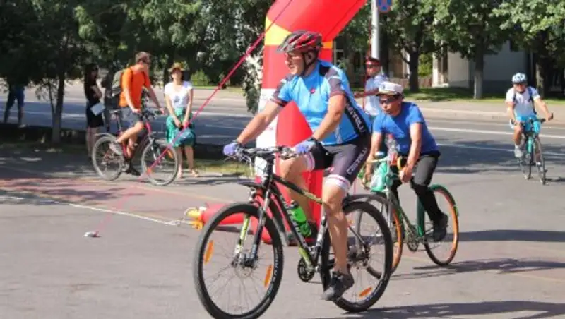 В Алматы прошел юбилейный 100-ый велопробег
