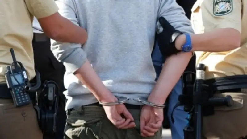 Из ОАЭ экстрадирован казахстанец, разыскиваемый за экономические преступления