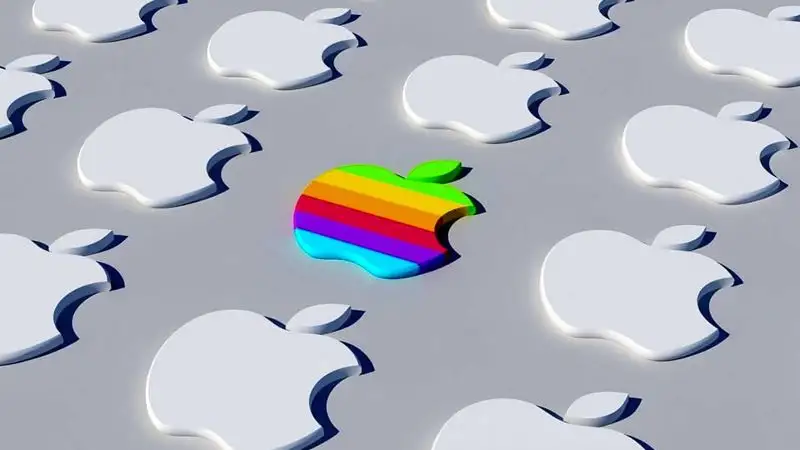 Винтажные кроссовки Apple продают на аукционе за 50 тысяч долларов
