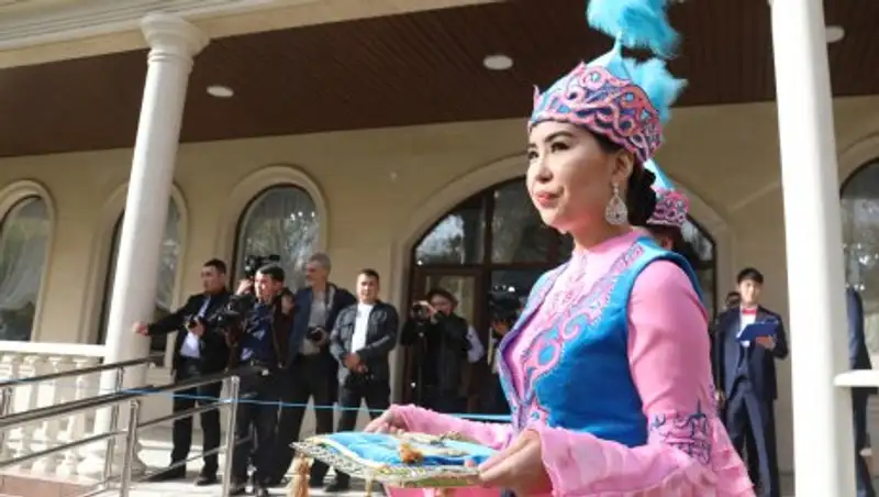 В Таразе открылся центр "Ғибрат"