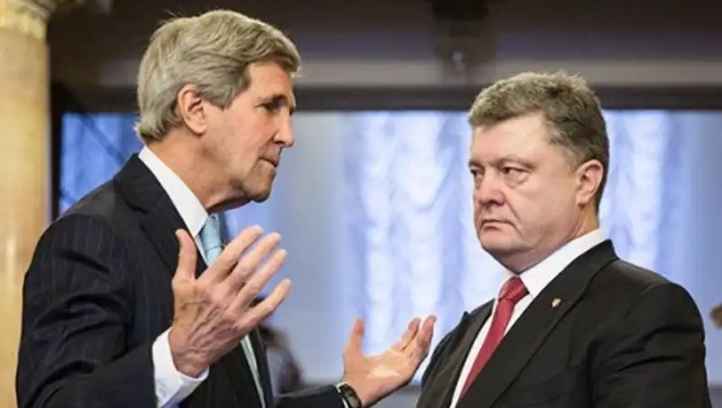 Керри предостерег Порошенко от попытки отбить у ДНР аэропорт Донецка