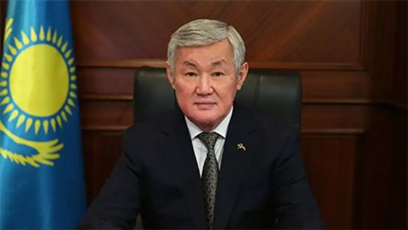 Без стабильности и согласия страна не будет развиваться - Б.Сапарбаев