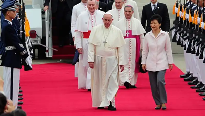 Папа Римский помолился в Сеуле за воссоединение Кореи