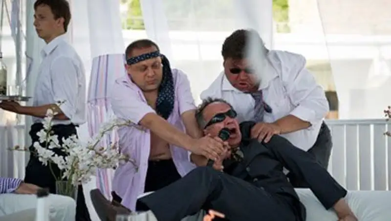 Назначена премьера комедии «Горько 2» про поминки