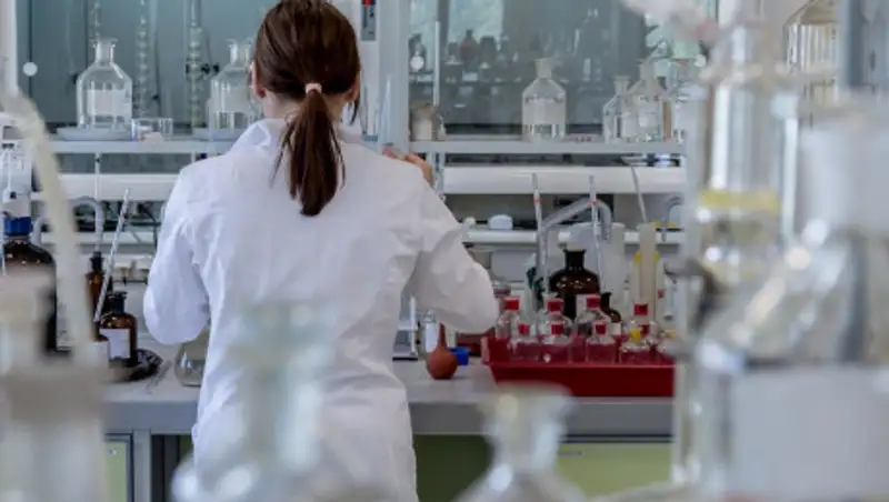 Какие меры приняты в больницах Алматы для защиты людей от COVID-19