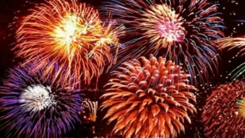 Грандиозным салютом завершилось празднование Великой Победы в Астане 