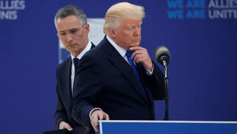Трамп назвал Столтенберга своим главным фанатом