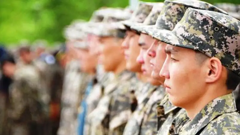 Полсотни астанчан станут морскими пехотинцами 