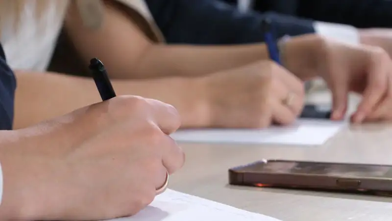 Антикор наказал двух сельских акимов в Алматинской области