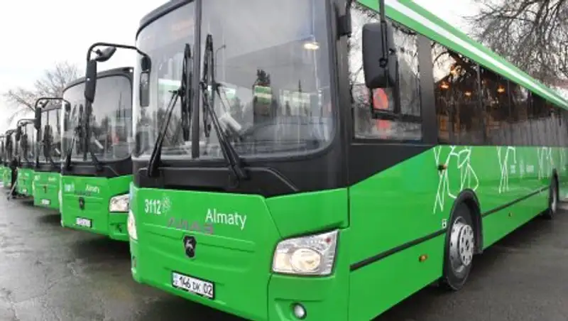 В Алматы обновлены автобусы еще на одном маршруте