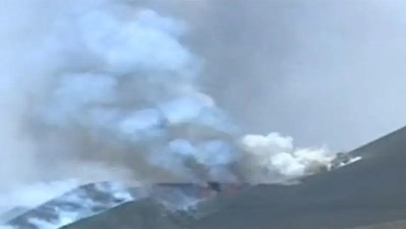 В Кабо-Верде бушует вулкан Фогу, эвакуированы тысячи человек