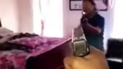 Кадр: The Hoodest Youtuber / YouTube, фото - Новости Zakon.kz от 29.01.2018 17:04