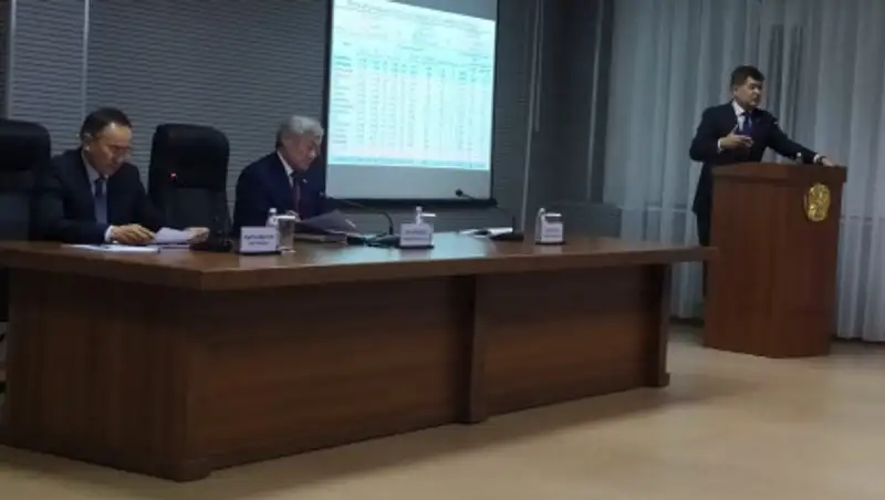 Биртанов обсудил с медиками Жамбылской области вопросы готовности к внедрению ОСМС