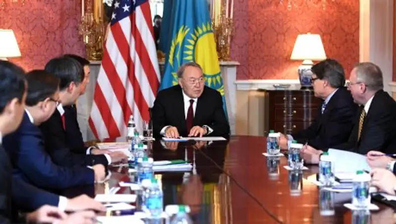 Нурсултан Назарбаев встретился с министром энергетики США Риком Перри