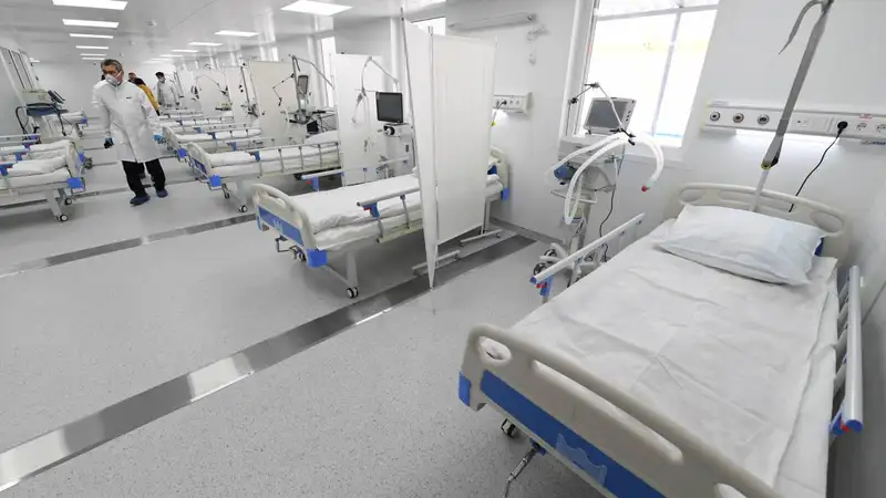 Более 30 казахстанцев умерли от КВИ и пневмонии за сутки