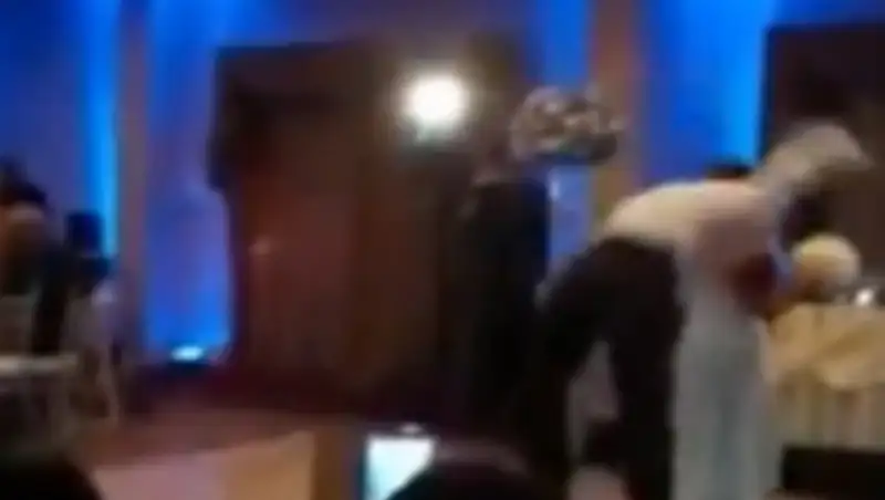 Гость на свадьбе едва не убил невесту в танце