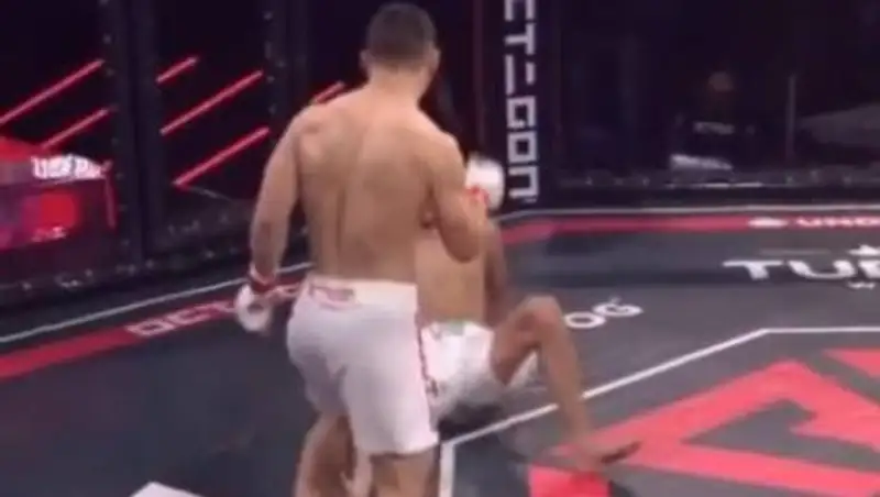 Казахстанский "Динамит" оформил нокаут и завоевал чемпионский титул