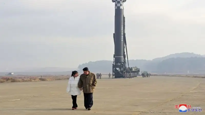 Ким Чен Ын и дочь, фото - Новости Zakon.kz от 19.11.2022 09:54