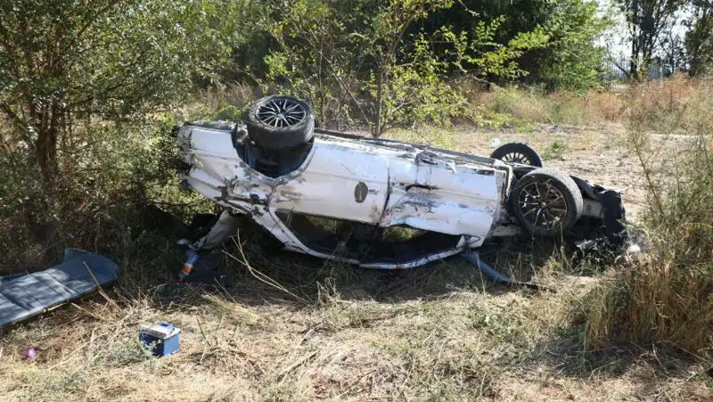 Toyota Camry перевернулась в Алматинской области – водитель погиб