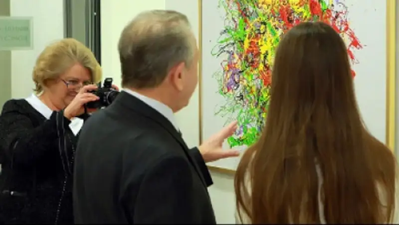 Казахстанско-французская выставка картин проходит в Астане