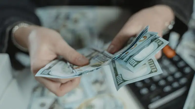 Курсы валют в обменниках Казахстана на 14 июня