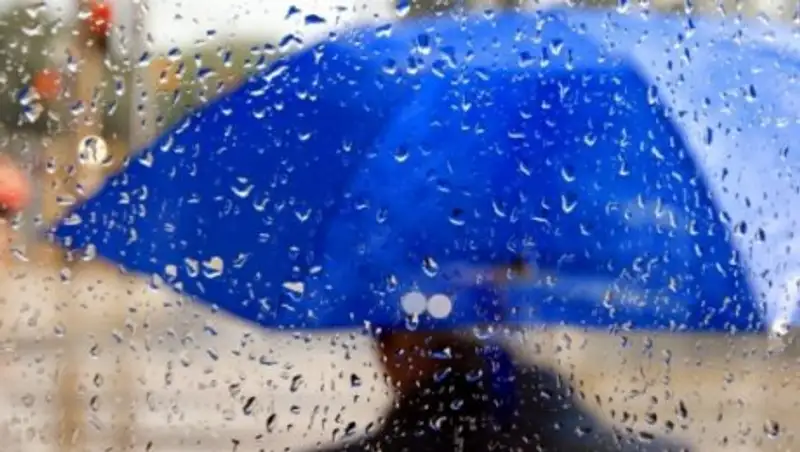 На западе и востоке страны ожидаются осадки