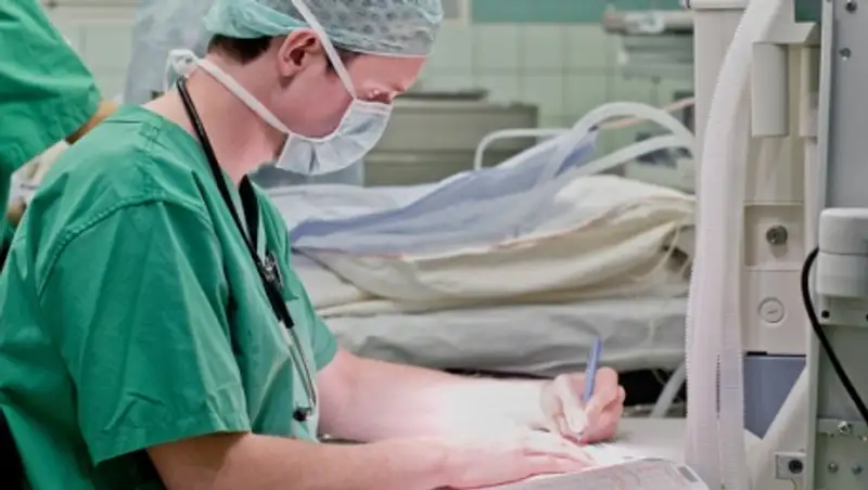 Johnson & Johnson обязали выплатить $55 млн женщине, у которой развился рак