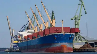 ЕК согласовала с пятью странами ограничения на экспорт в ЕС зерна с Украины