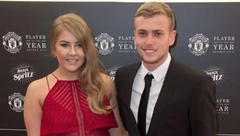 Австралийские букмекеры посоветовали нападающему Уилсону найти девушку получше