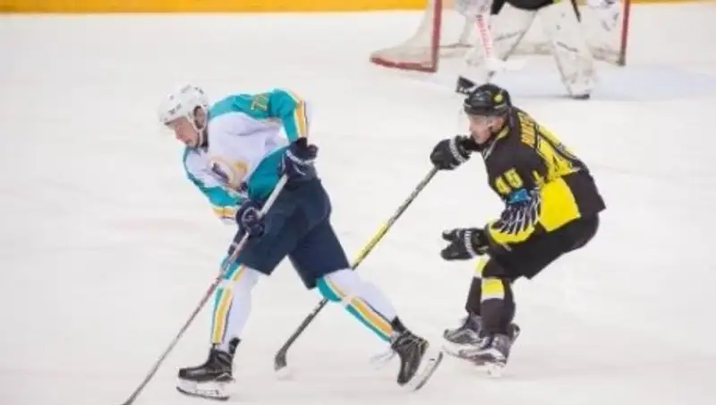 «Сарыарка» проиграла «Торпедо» в первом матче сезона ВХЛ