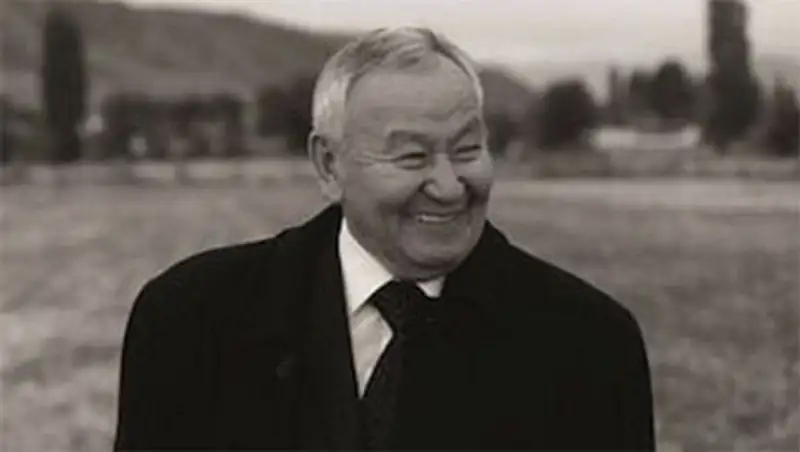 По подозрению в нападении на Райкана Алканова задержана несовершеннолетняя девушка