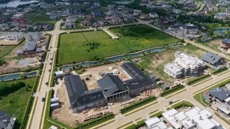 Как живет бывшая жена Путина после развода